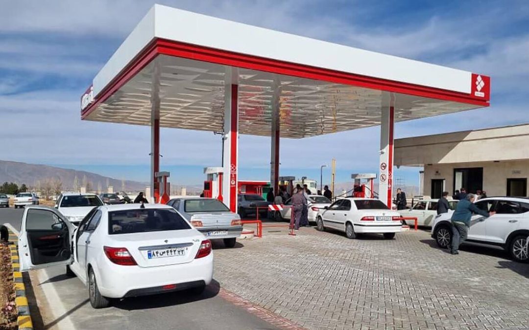 دست زدن به قیمت انرژی در کشور آسان نیست/ مردم سالهاست به قیمت پایین عادت کرده اند