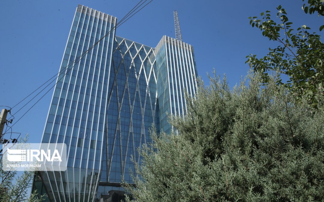 کاهش ریسک سیاسی و بهبود نرخ ارز عامل رشد بورس در ۶۰ روز گذشته