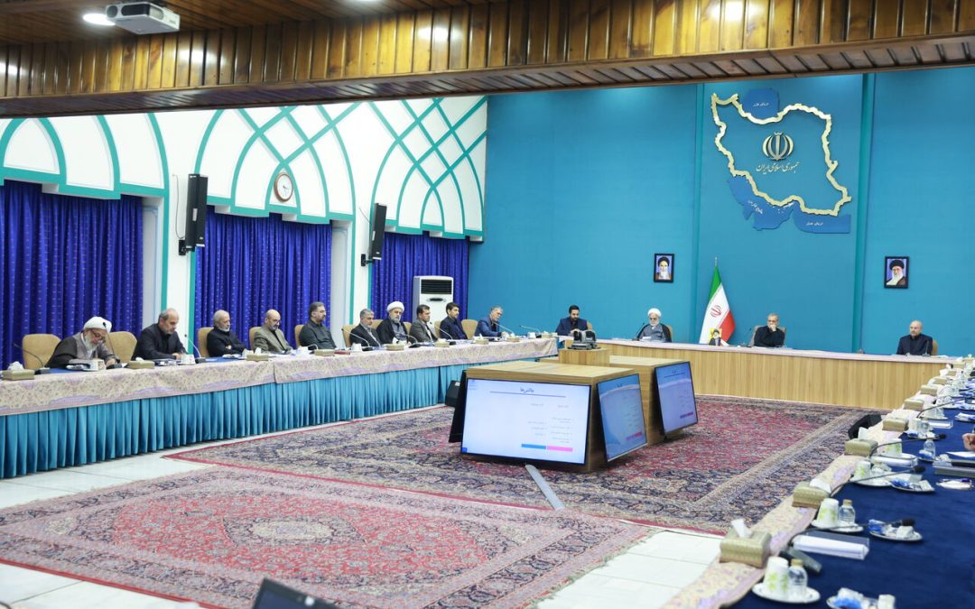 هیچ کدام از مسئولان موافق فیلترینگ نیستند/ فعالیت در فضای مجازی باید قانونمند باشد