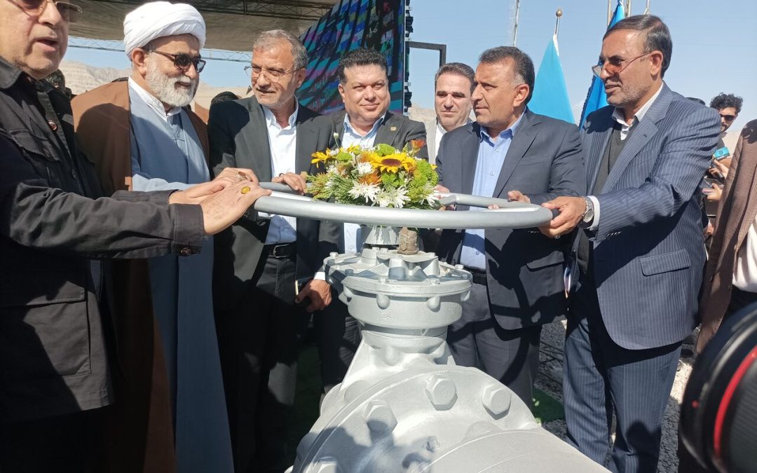 طرح تامین نفت‌خام پالایشگاه بندرعباس از خط لوله گوره – جاسک به بهره‌برداری رسید + فیلم