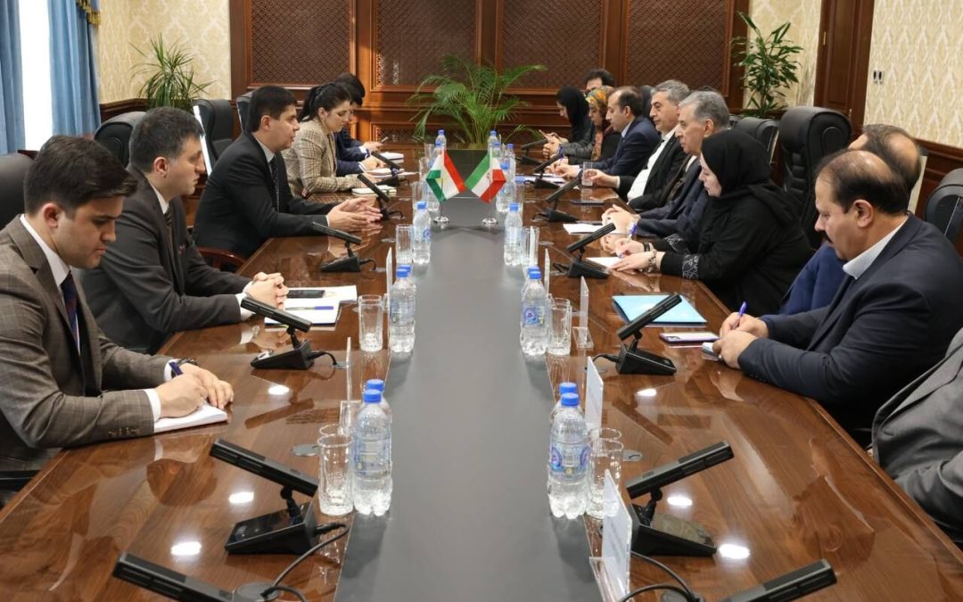 امضای ۱۳ سند همکاری بین فعالان اقتصادی ایران و تاجیکستان