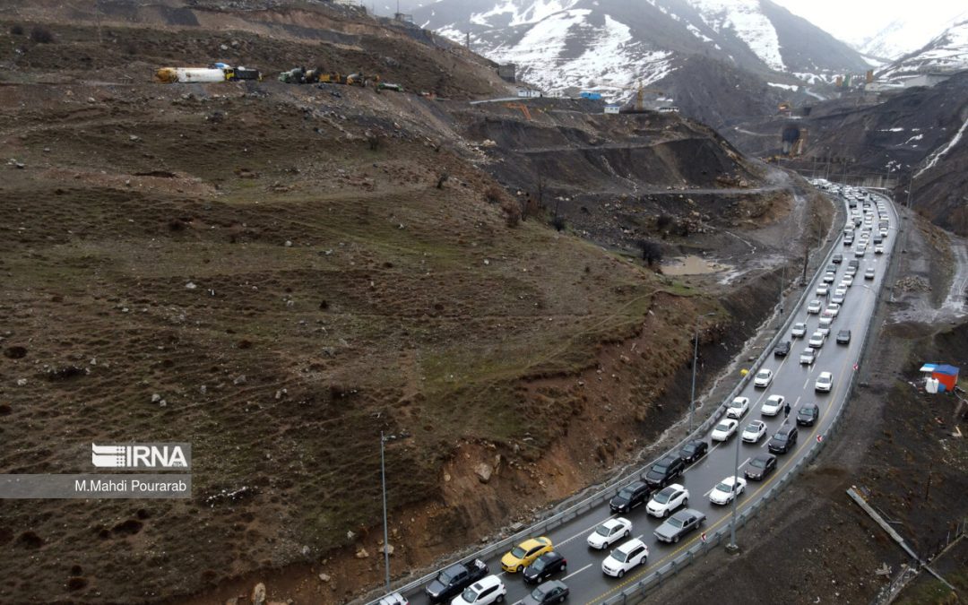 ترافیک سنگین در محورهای هراز و چالوس