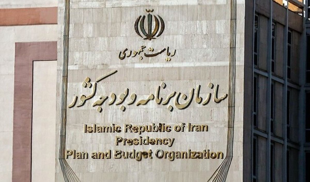 171776181