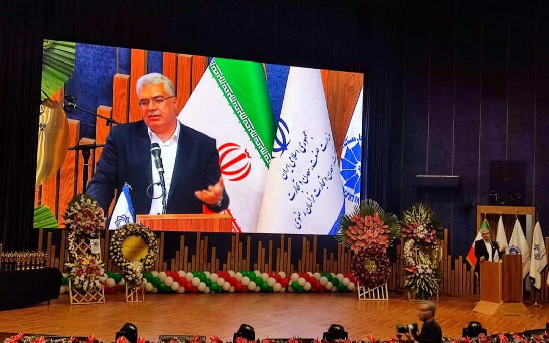 فشار ناشی از مقررات متناقض به بازرگانان بیشتر از فشار تحریم‌هاست