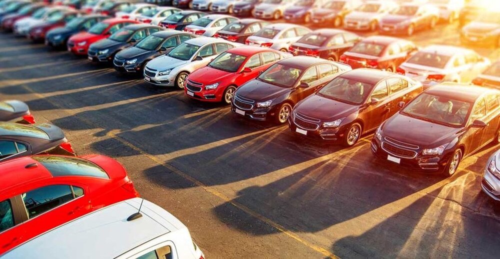 افزایش خودسرانه قیمت خودروهای وارداتی ممنوع! / ستاد تنظیم بازار باید تایید کند