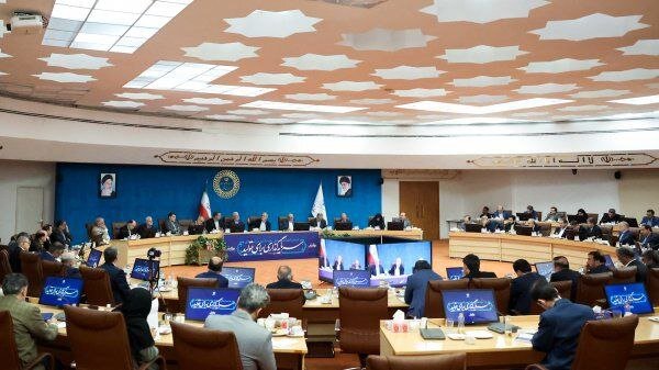 برنامه‌های دولت برای تحقق شعار سال با تاکید بر توسعه متوازن استان‌ها