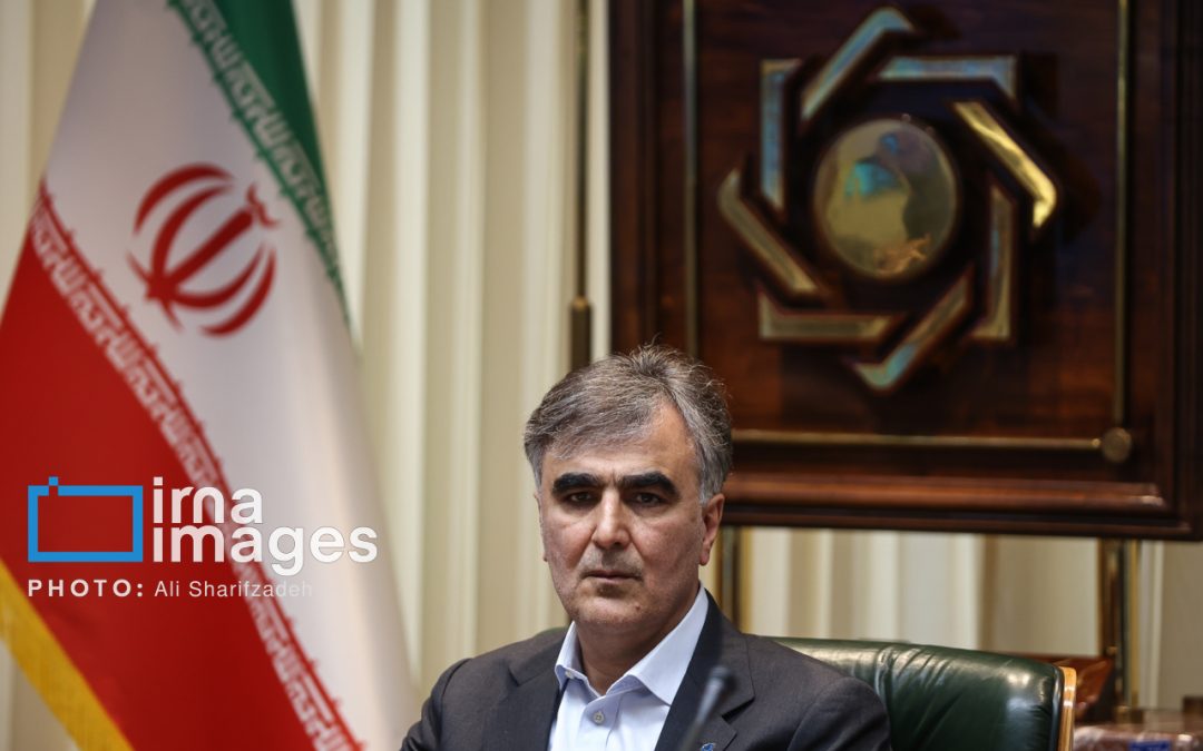 فرزین: به دنبال توسعه زیرساخت‌های بانکی در نقل انتقالات پولی هستیم