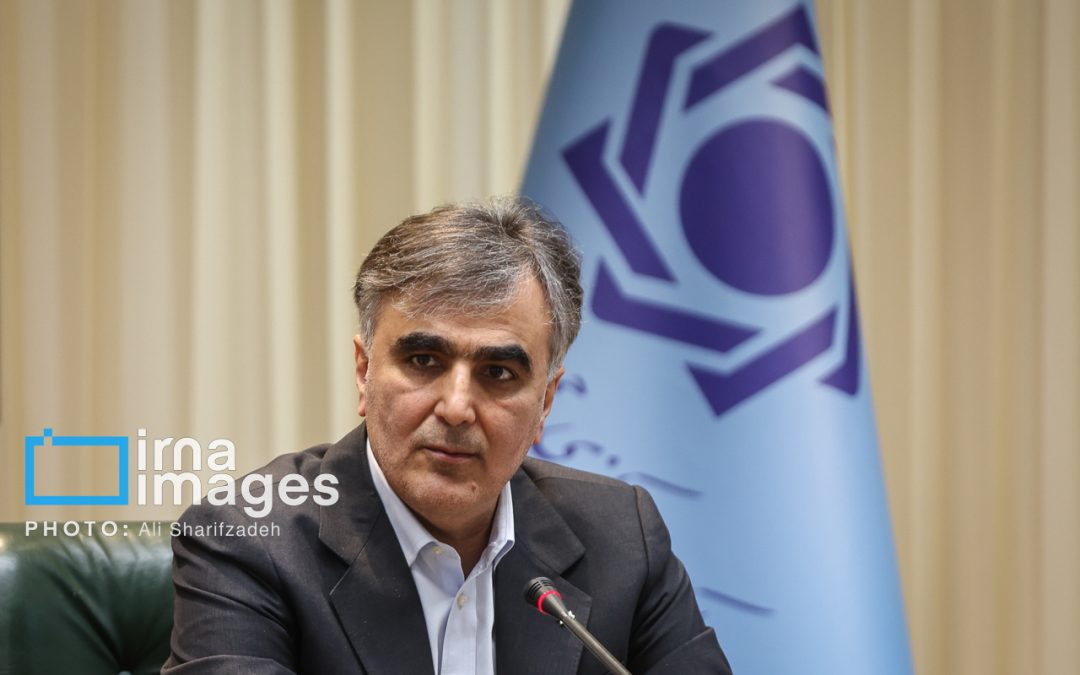 فرزین: بازار سلف ارزی به زودی راه اندازی می‌شود