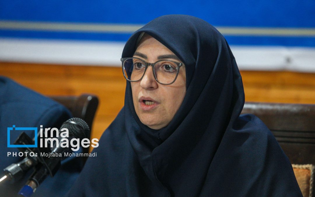 رئیس سازمان محیط زیست از نمایشگاه بین‌المللی نفت دیدن کرد