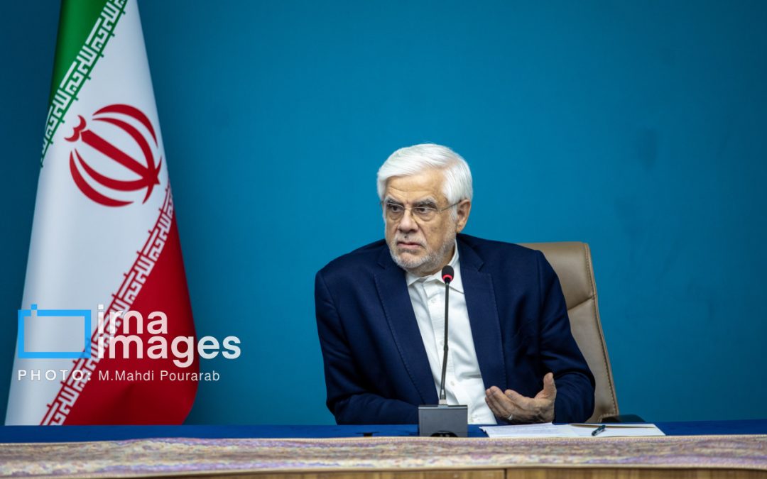 عارف: نمی‌توان قوانین سنتی را به فضای مجازی تسری داد
