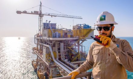 بزرگترین غول نفتی دنیا را بشناسید/ ساختنِ نامی جهانی در دل ریگ‌های صحرای عرب